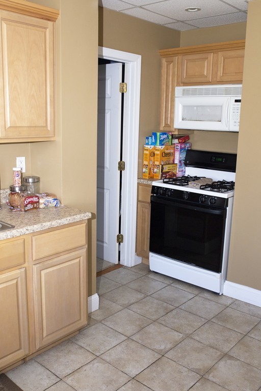 58 Prospect Street Fall River, MA 02720 - Photo 9 of 30 Gallery Image 9