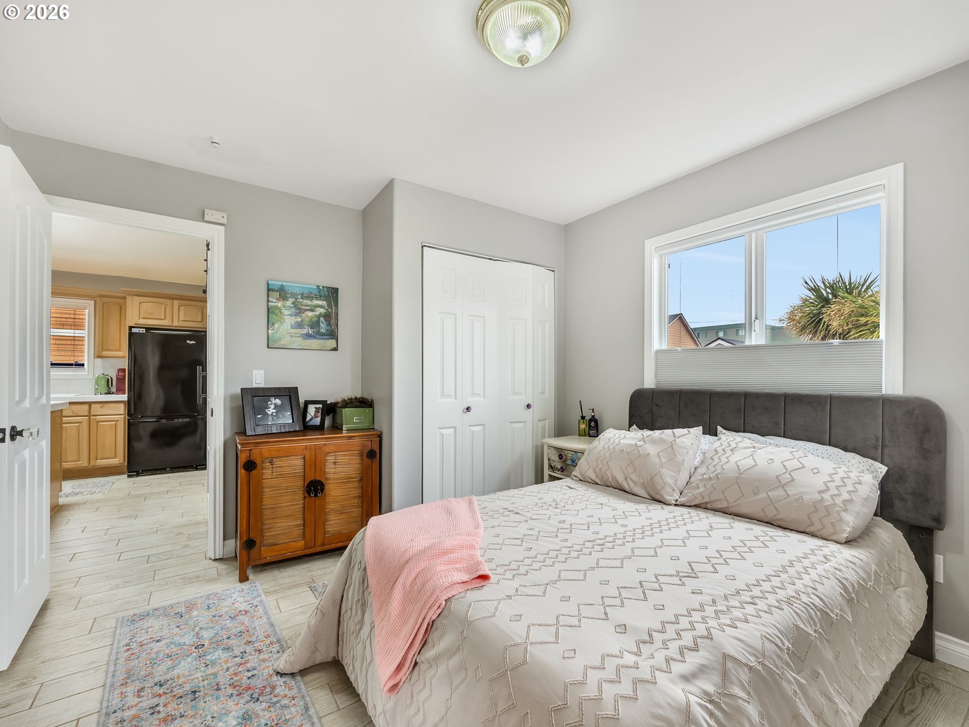 136B 3rd Avenue Seaside, OR 97138 - Photo 28 of 38 Bedroom