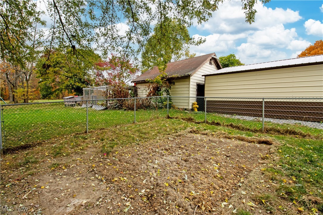 5699 Massillon Road Dalton, OH 44618 - Photo 16 of 24 View of yard
