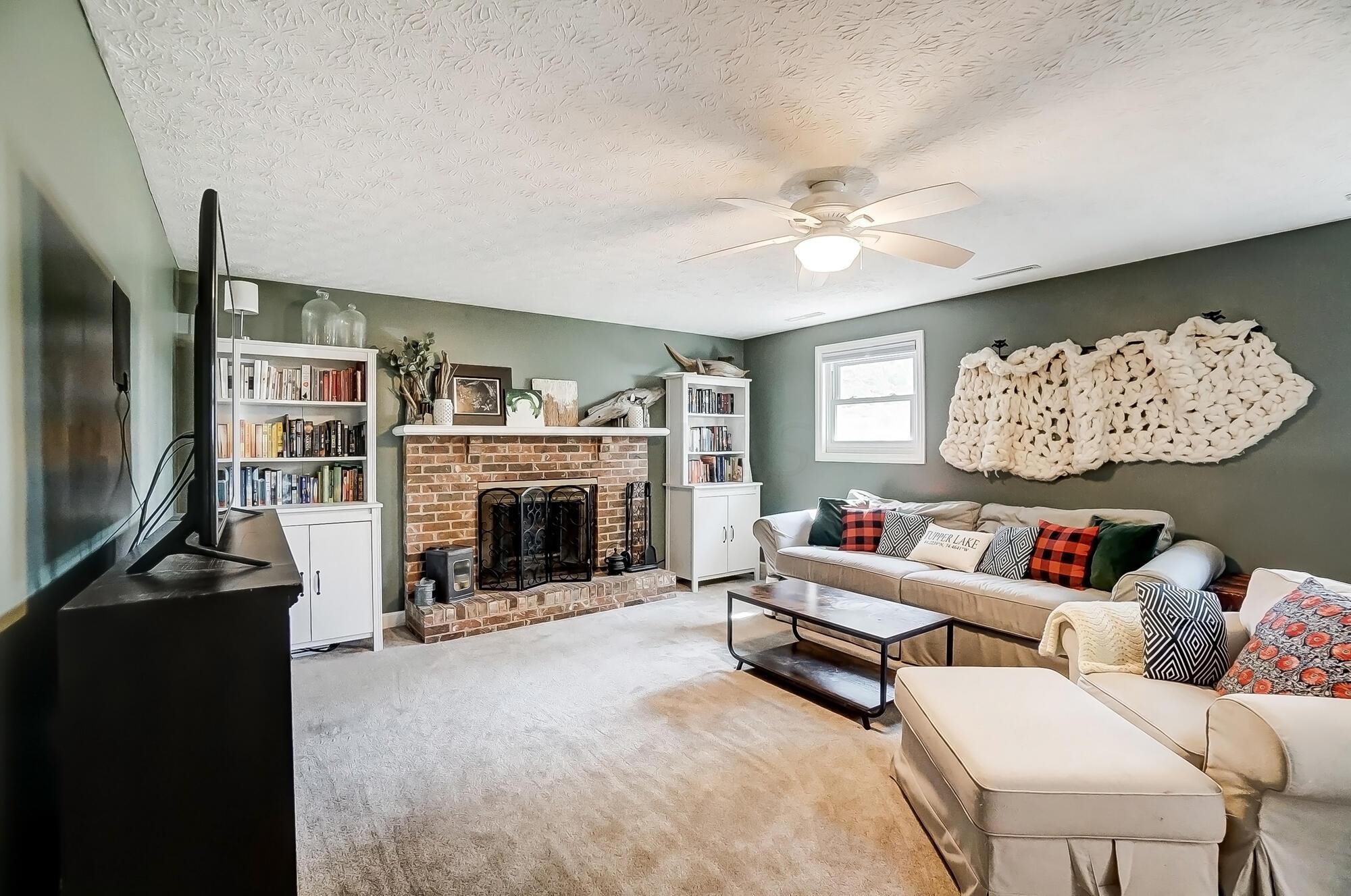 8300 Patterson Road Hilliard, OH 43026 - Photo 20 of 35 035