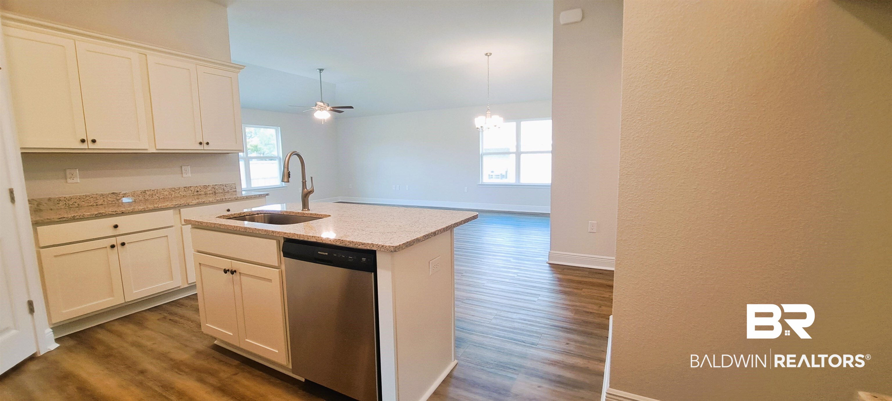 1327 Plymouth Drive Foley, AL 36535 - Photo 12 of 20