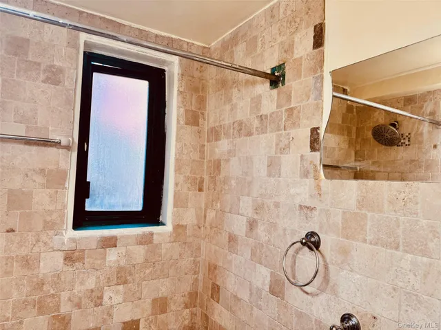 $370,000 | 1591 Metropolitan Avenue, Unit 3I | Parkchester