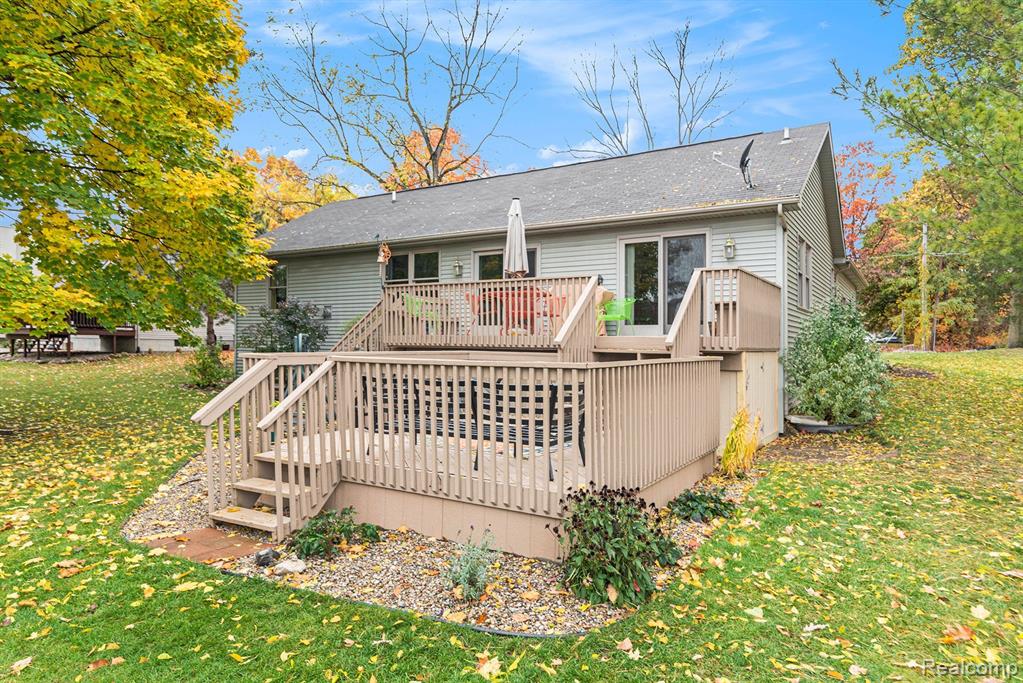 14453 Ripley Road Linden, MI 48451 - Photo 23 of 29
