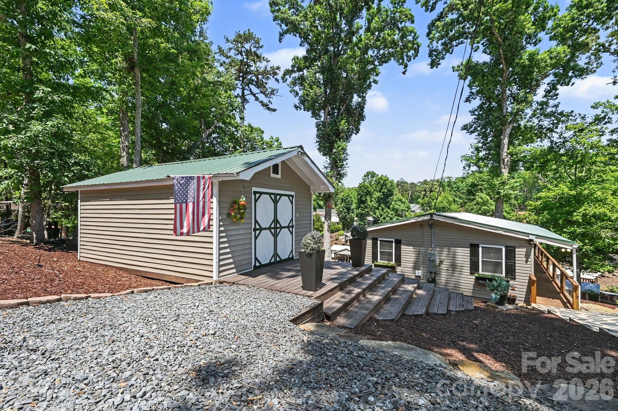 512 Deerfield Road Mount Gilead, NC 27306 - Photo 3 of 48