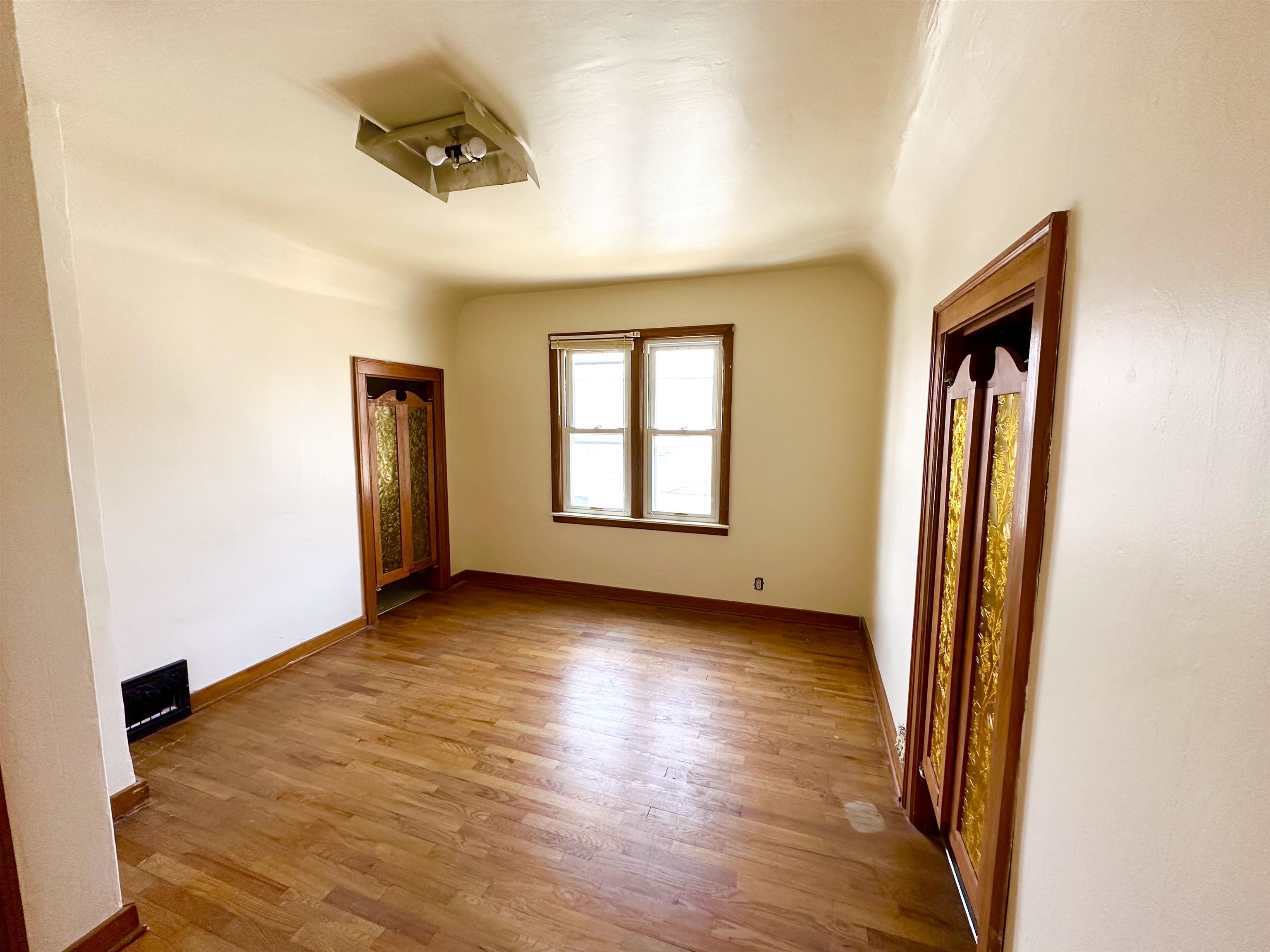 1910 3rd Street Bay City, MI 48708 - Photo 14 of 30 Gallery Image 14