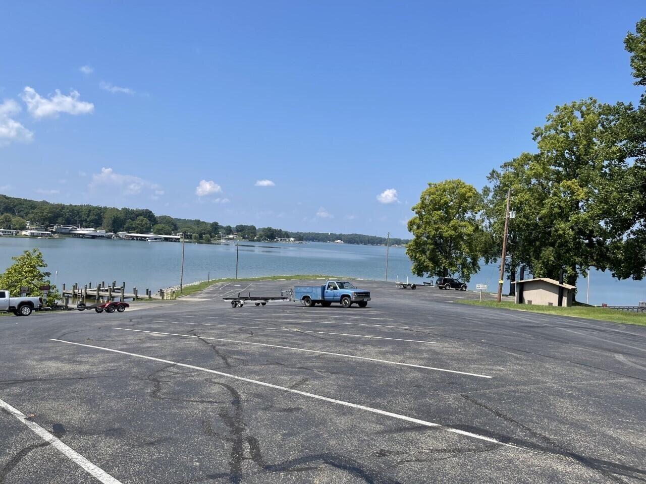 Lot 1, Jefferson Dock