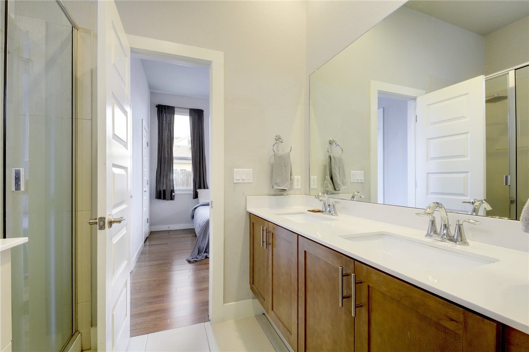 5400 Daimler Drive Austin, TX 78744 - Photo 12 of 28