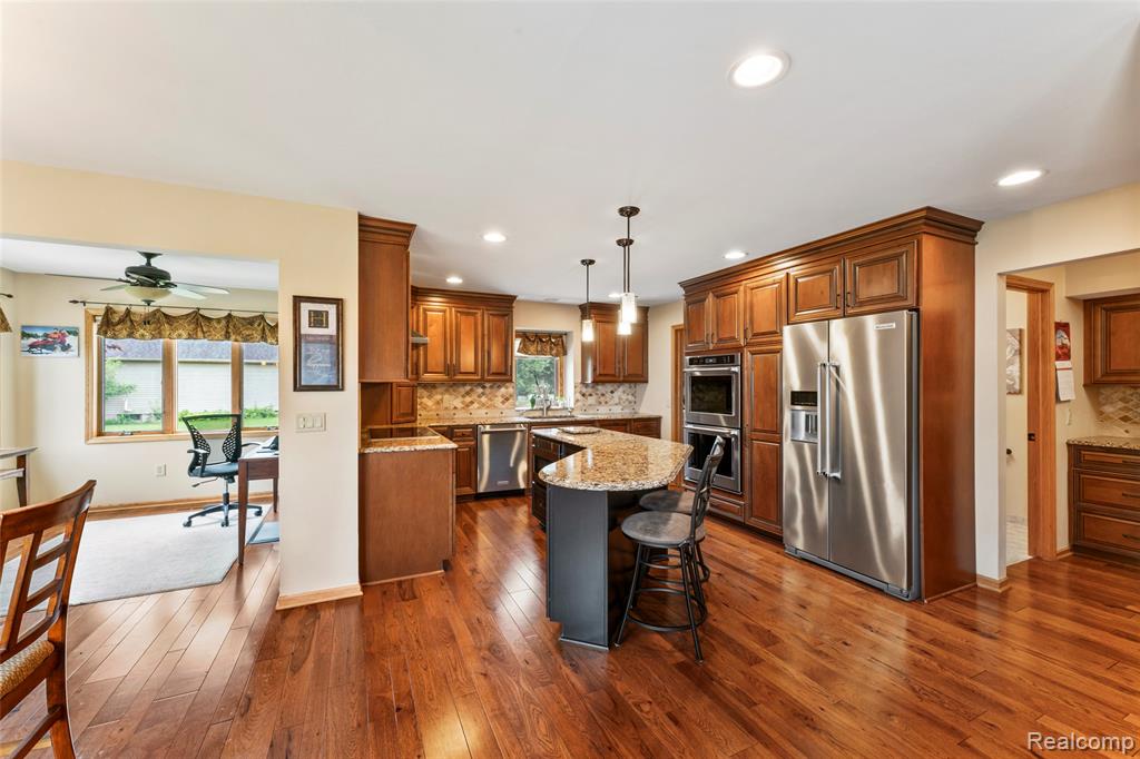 6541 East Ridge Court Brighton, MI 48116 - Photo 16 of 50