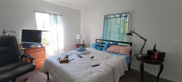 $2,000 | 416 West Howry Avenue, Deland, FL 32720