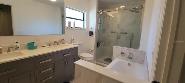 $2,000 | 416 West Howry Avenue, Deland, FL 32720