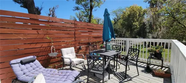 $2,000 | 416 West Howry Avenue, Deland, FL 32720