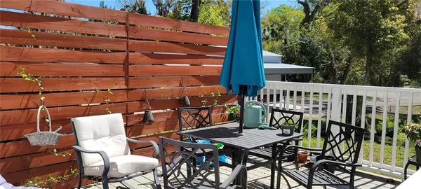 $2,000 | 416 West Howry Avenue, Deland, FL 32720