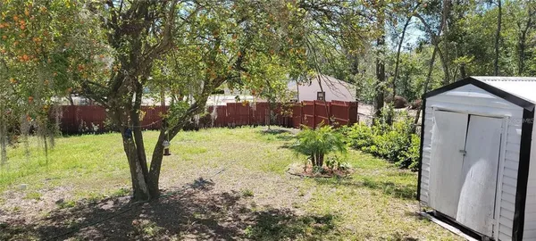 $2,000 | 416 West Howry Avenue, Deland, FL 32720