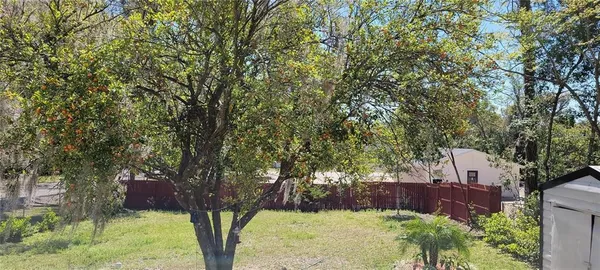 $2,000 | 416 West Howry Avenue, Deland, FL 32720