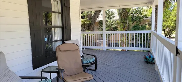 $2,000 | 416 West Howry Avenue, Deland, FL 32720