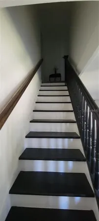 $2,000 | 416 West Howry Avenue, Deland, FL 32720