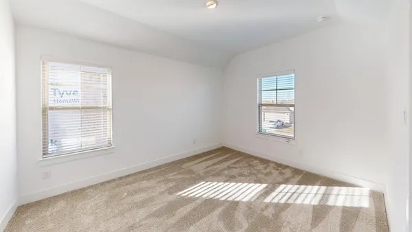$2,950 | 1908 Briar Hl Drive, Denton, TX 76207