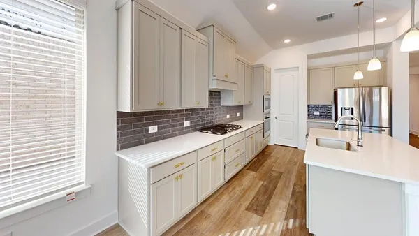 $2,950 | 1908 Briar Hl Drive, Denton, TX 76207