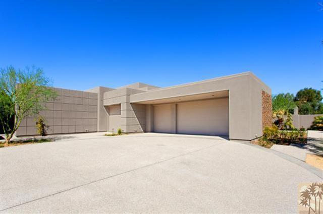 71172 La Paz Road Rancho Mirage, CA 92270 - Photo 42 of 51 a house with a outdoor space