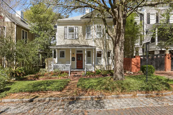$1,000,000 | 215 Ann Street, Wilmington, NC 28401