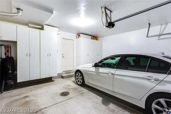 $2,070 | 3008 Bicentennial Parkway, Henderson, NV 89044