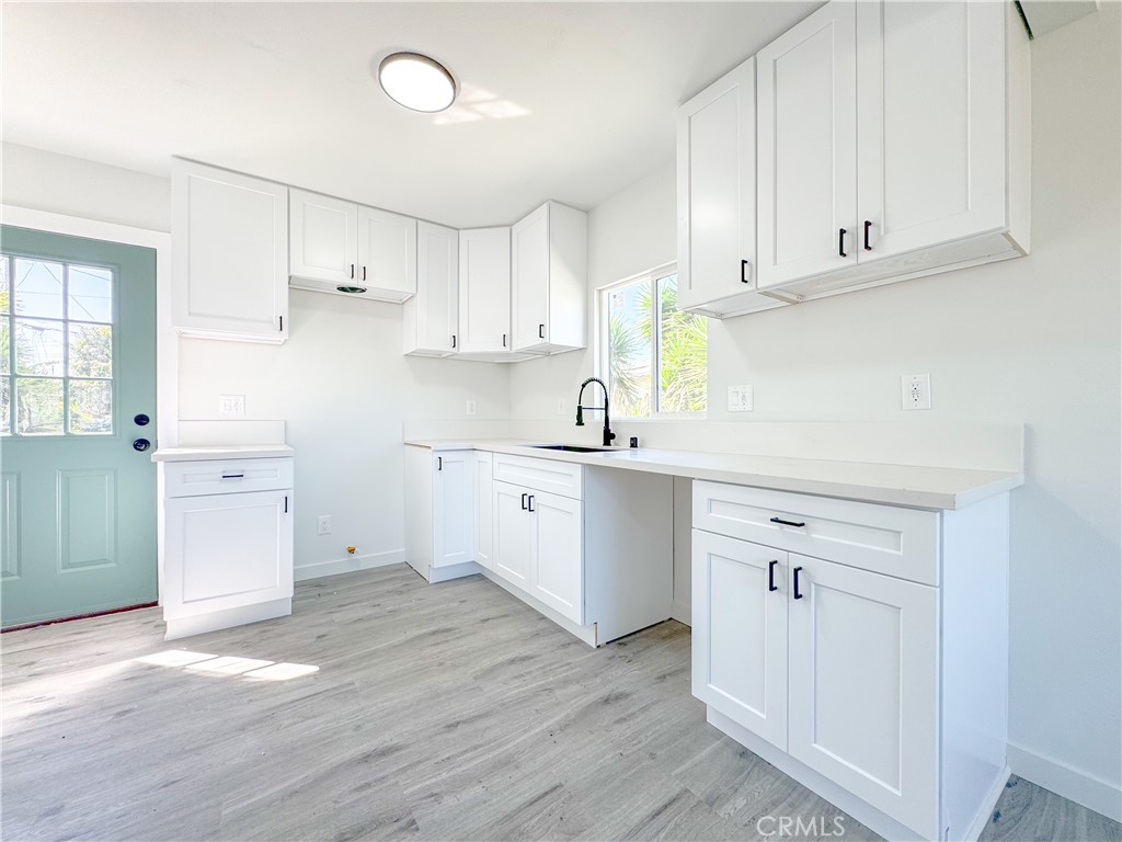 110 West Johnson Street Compton, CA 90220 - Photo 6 of 21