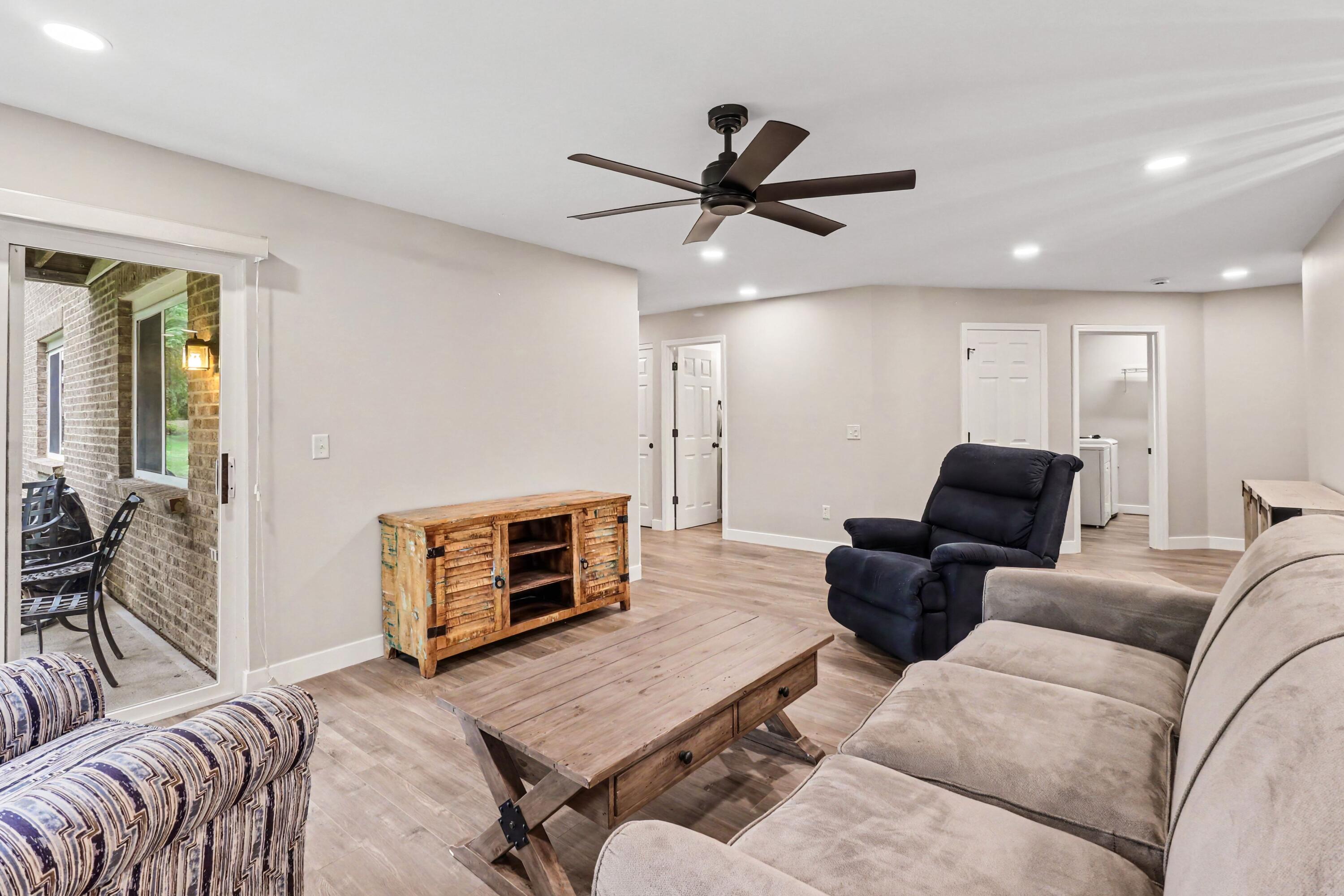 2250 Devlin Place, Unit 104 Fort Mitchell, KY 41017 - Photo 3 of 29 2250 Devlin Place
