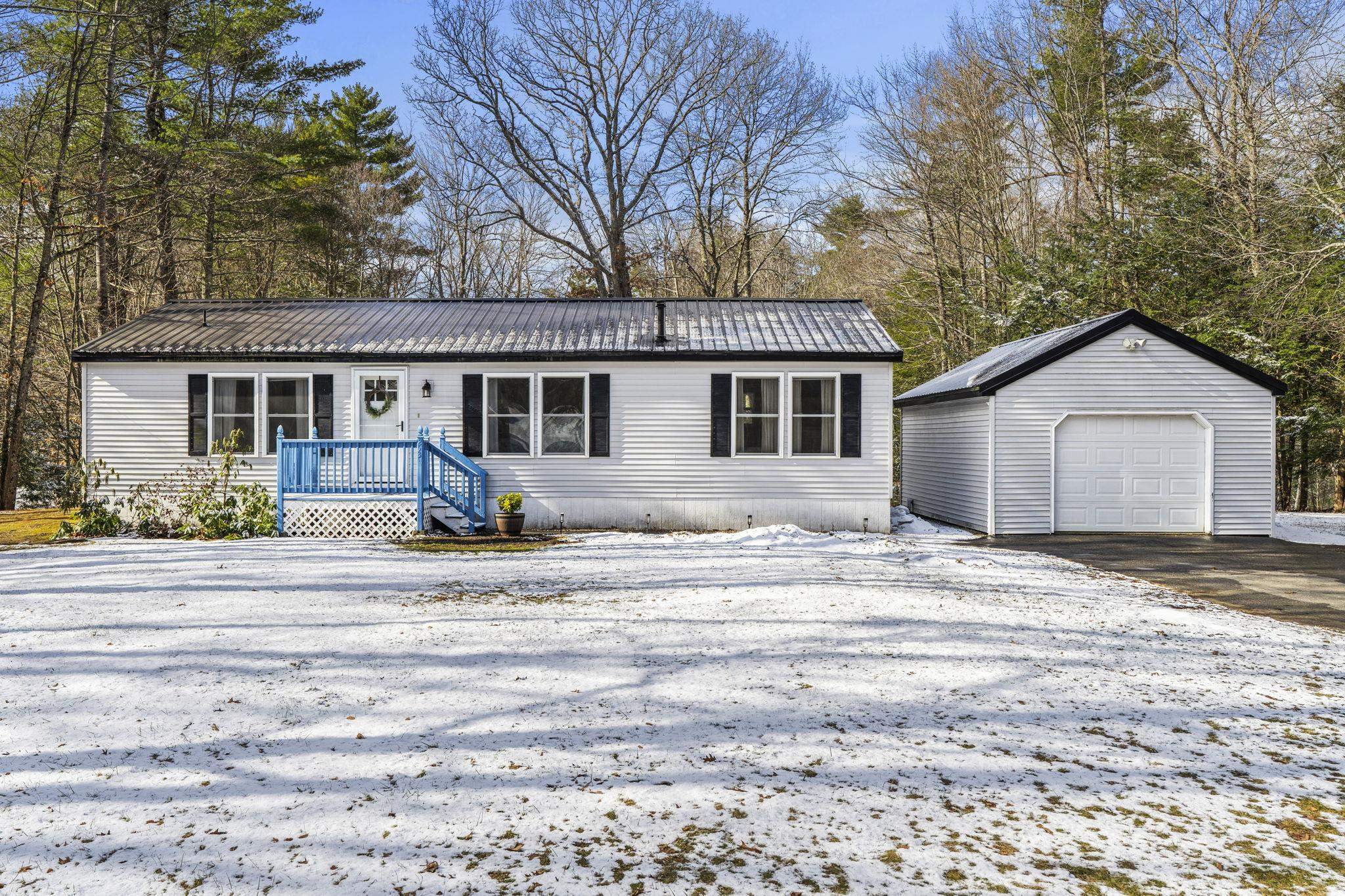 253 Ash Swamp Road Newmarket, NH 03857 - Photo 1 of 10 Gallery Image 1