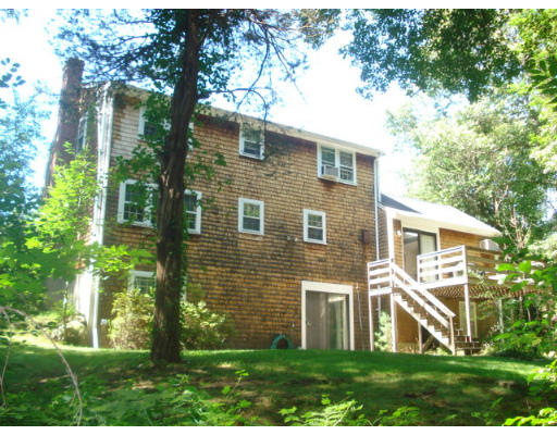 28 Country Road Hanover, MA 02339 - Photo 3 of 8