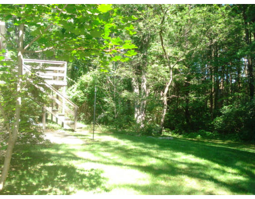 28 Country Road Hanover, MA 02339 - Photo 4 of 8