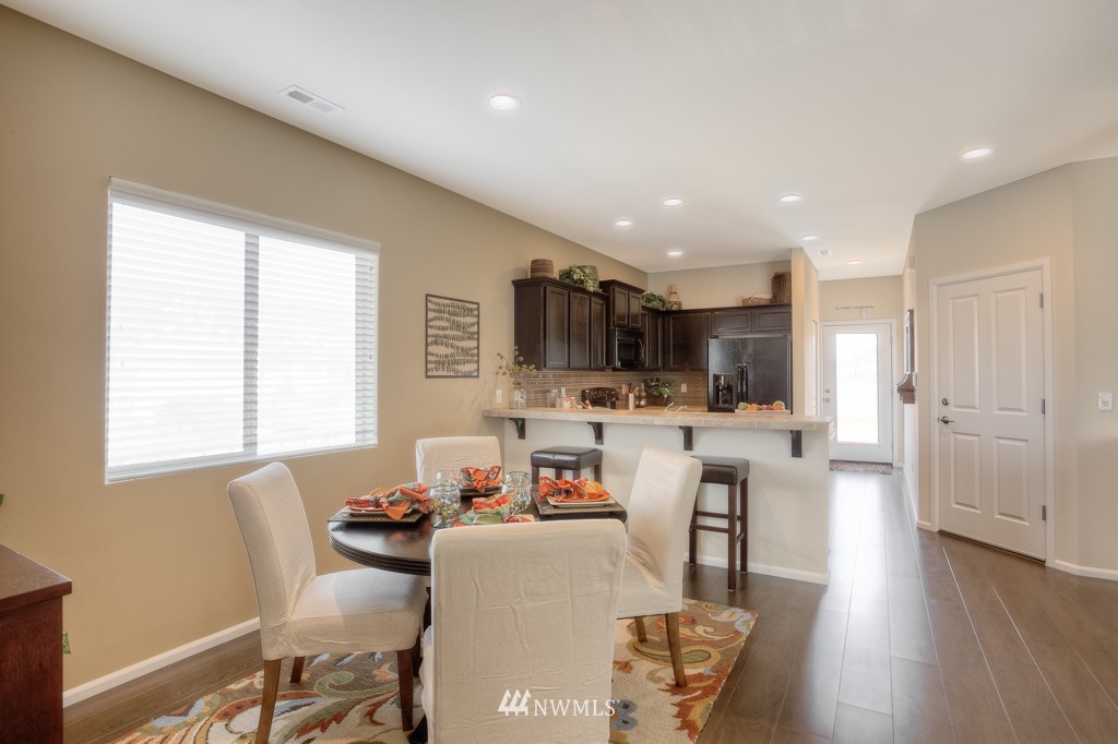 4738 Court R, Unit 2701 Tacoma, WA 98404 - Photo 8 of 18
