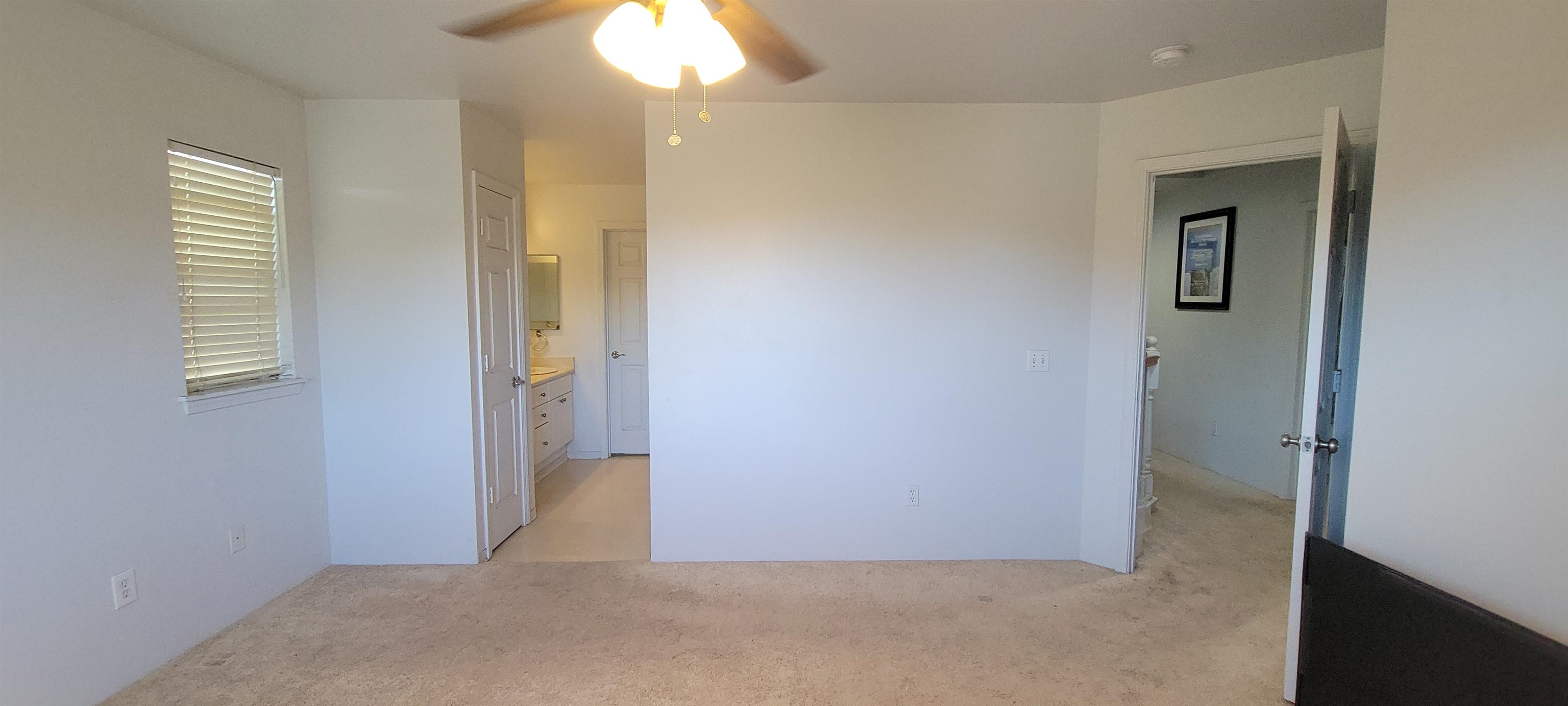 10 West Makahehi Loop Kahului, HI 96732 - Photo 14 of 18 an empty room that has a mirror in it