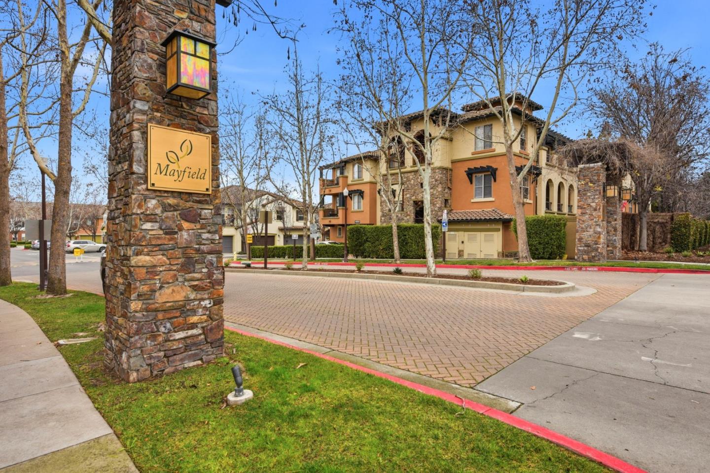 48962 Woodgrove Common Fremont, CA 94539 - Photo 28 of 36 a view of a building with a street