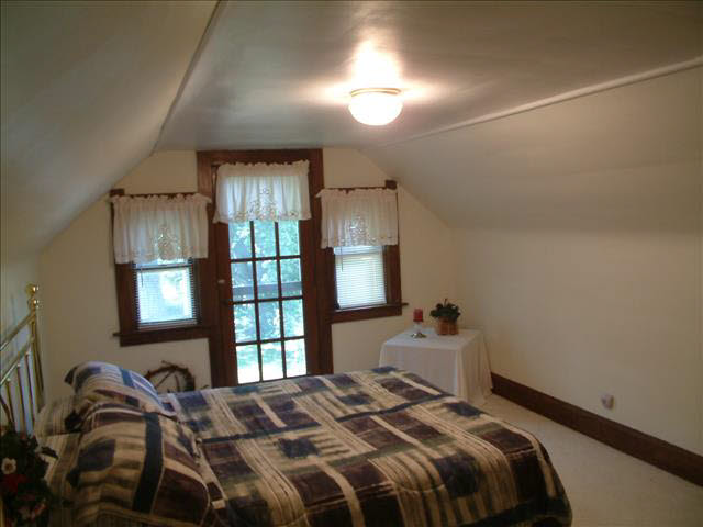 1145 West Temperance Road Temperance, MI 48182 - Photo 7 of 12 Master Bedroom
