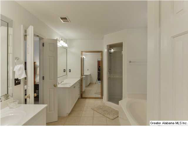 1723 Ridge Road Birmingham, AL 35209 - Photo 26 of 31