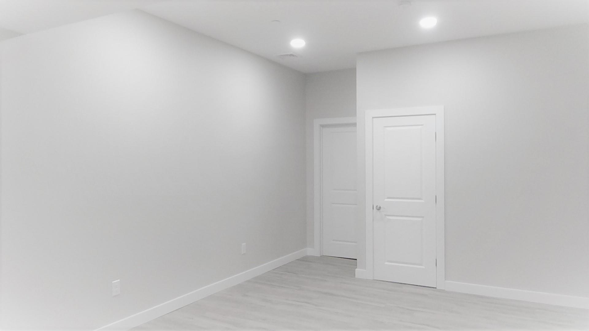 62 Lowell Street, Unit 7 Manchester, NH 03101 - Photo 2 of 8