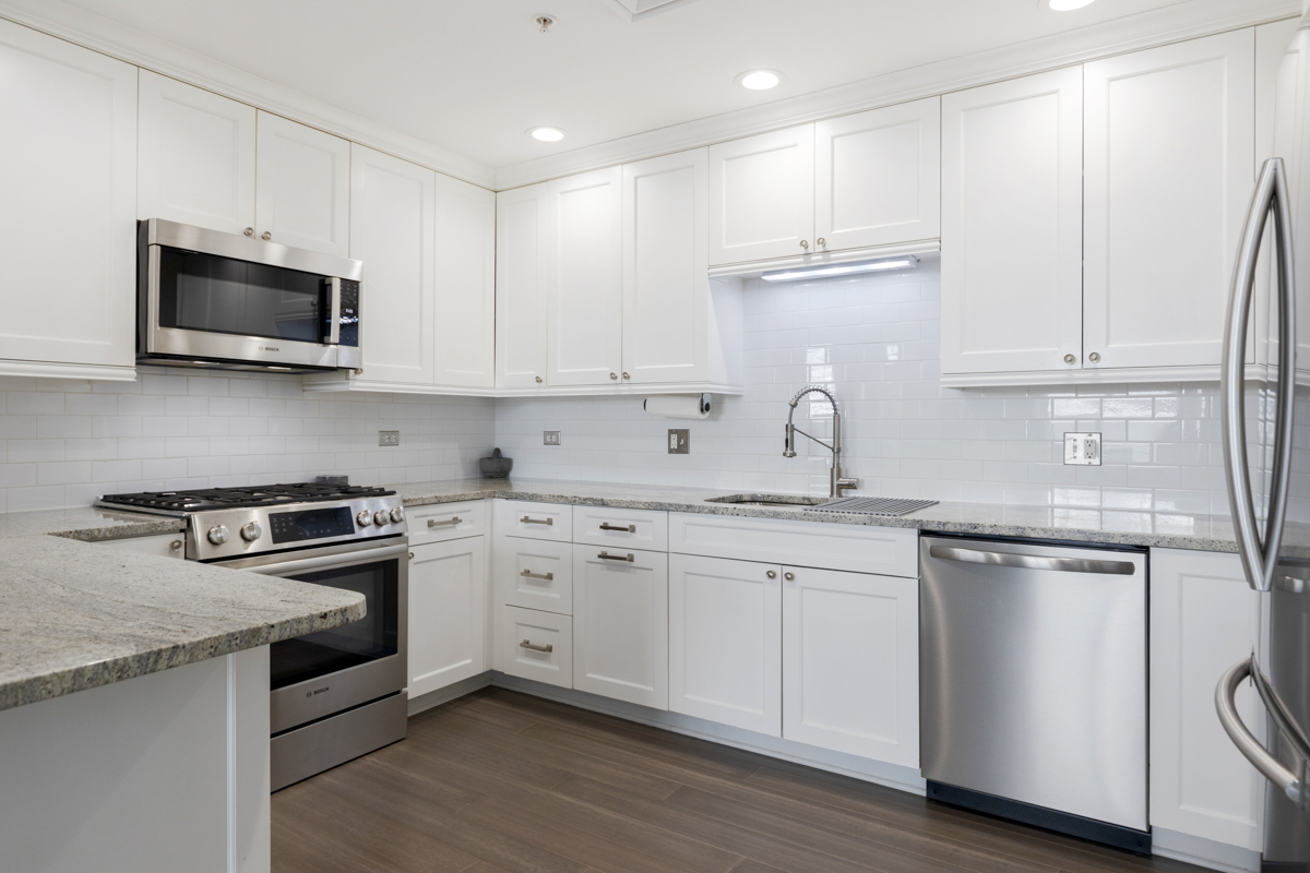 977 Harris Road, Unit 31 Grayslake, IL 60030 - Photo 17 of 38