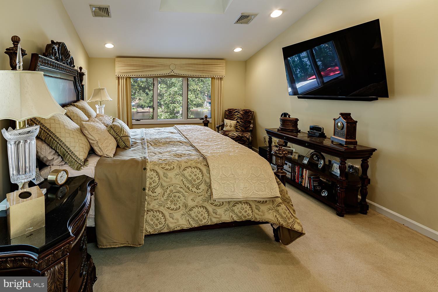 117 Stokes Road Medford Lakes, NJ 08055 - Photo 17 of 72 Master suite with vaulted ceiling & sky light