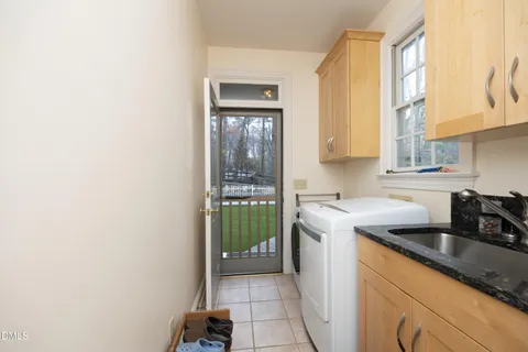 $1,200,000 | 113 Bolinwood Drive, Chapel Hill, NC 27514