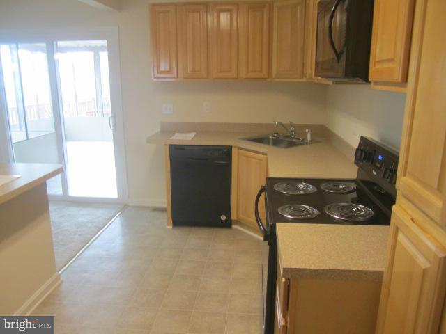 1228 Berkwood Road Baltimore, MD 21237 - Photo 10 of 26 Kitchen
