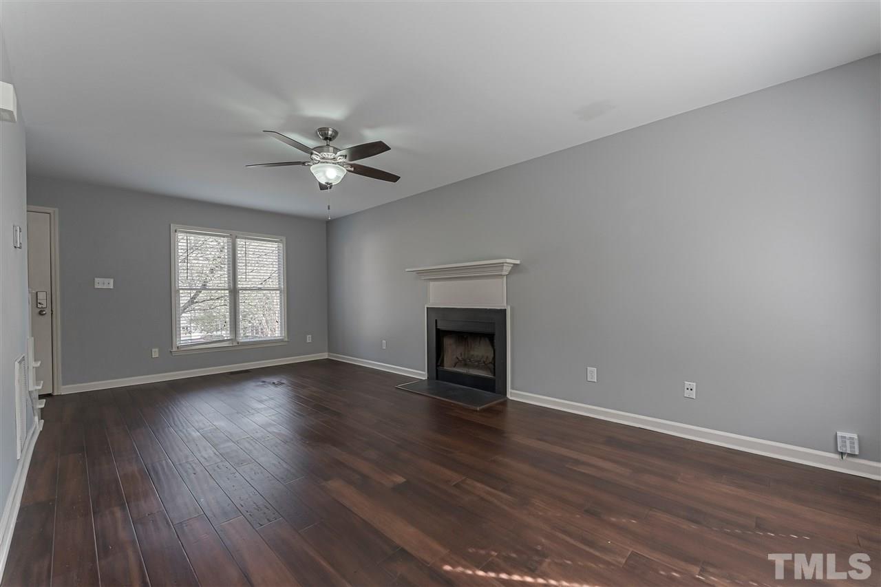 1012 Hawser Court Raleigh, NC 27606 - Photo 3 of 29 Gallery Image 3
