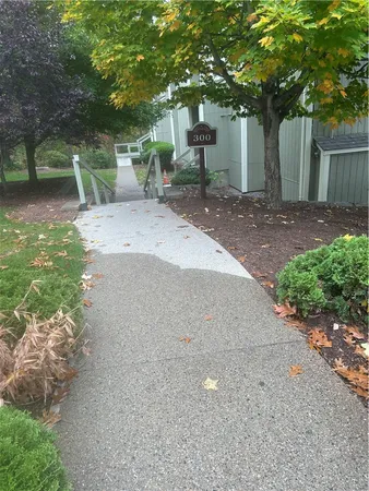 $275,000 | 400 New River Road, Unit 311, Lincoln, RI 02838