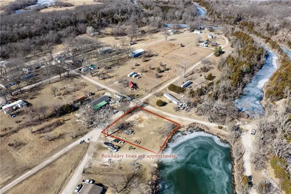 $5,000 | 50 North Lakeview Drive, Pleasanton, KS 66075