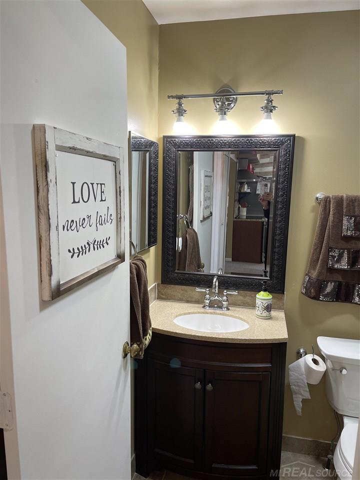 43244 Mound Road, Unit 7/1 Sterling Heights, MI 48314 - Photo 16 of 18 Gallery Image 16