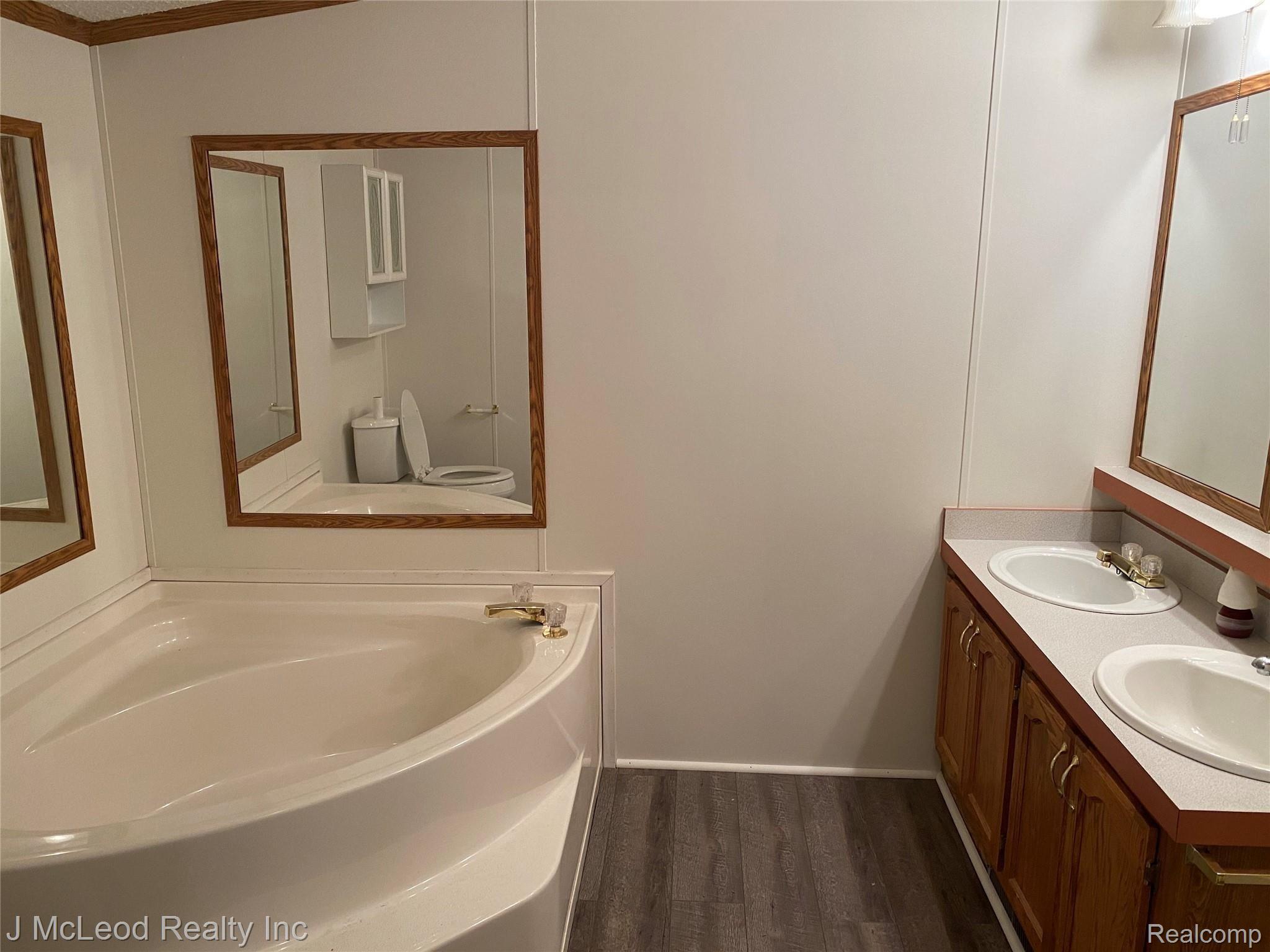 9615 Krueger Road Frankenmuth, MI 48734 - Photo 15 of 23 01021E7F-45A0-4305-8C9D-54F8E3DD8D82.jpeg