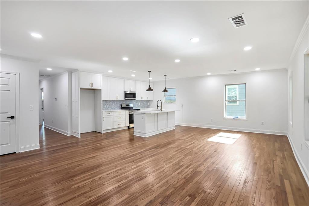 1321 Avon Avenue Southwest Atlanta, GA 30310 - Photo 3 of 20