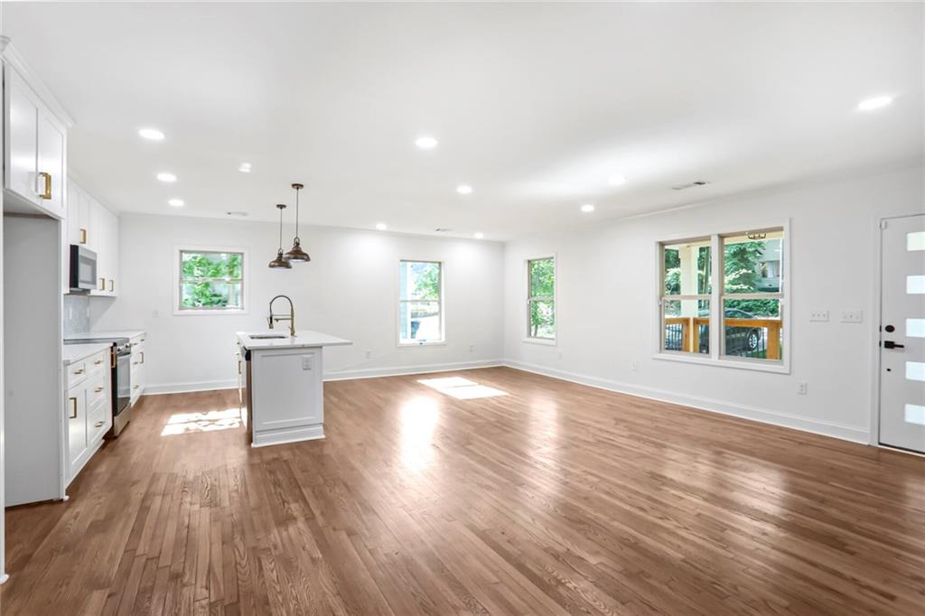 1321 Avon Avenue Southwest Atlanta, GA 30310 - Photo 6 of 20