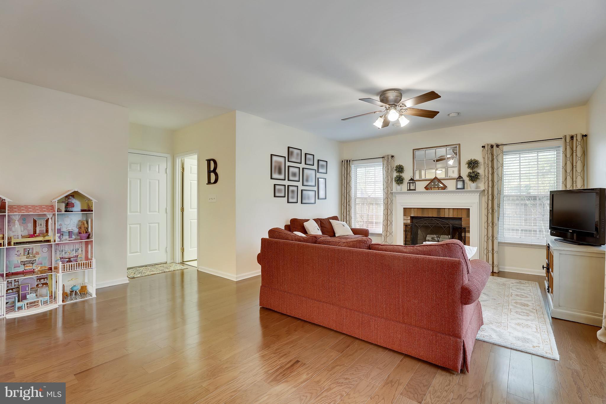 1768 Rochester Street Crofton, MD 21114 - Photo 9 of 30 Ample space in Family Room