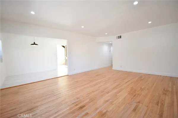 $2,800 | 1570 North Verdugo Road, Unit B, Glendale, CA 91208