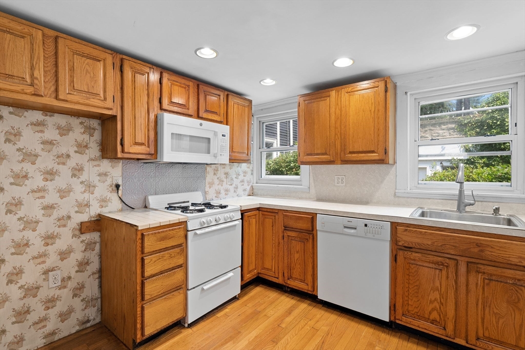 22-24 Greenview Avenue Boston, MA 02130 - Photo 18 of 41